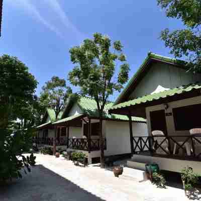 Varin Beach Resort Rooms
