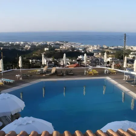 Amazones Village Suites