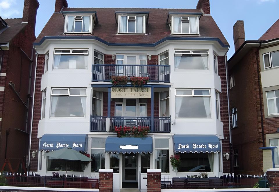 노스 퍼레이드 시프론트 어코모데이션 이미지