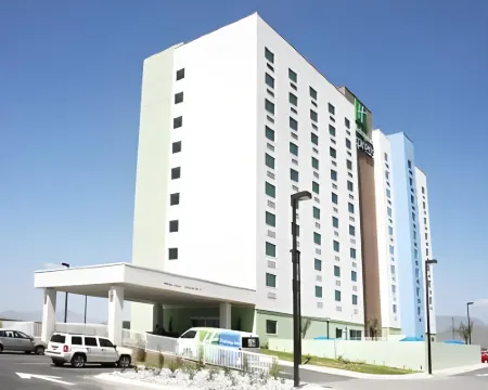 ホリデイ イン エクスプレス サルティーヨ ゾナ アエロプエルト by IHG サルティーヨのホテル