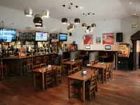 利文斯頓洛奇酒店 - 酒吧