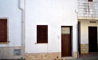 Wabi's Two-Room Apartment on the Ground Floor in San Foca