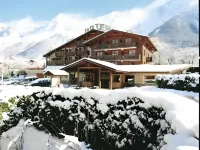 Hôtel du Bois Hôtels à proximité de : Battendier Sports location ski les Houches Prarion