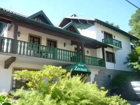 Zermatt Hotel Отели рядом с достопримечательностью «Serra Park - Centro de feiras e eventos»