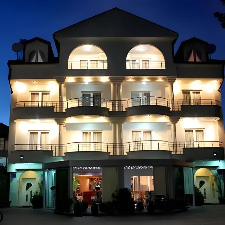 Villa Maki