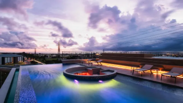 Ref Okinawa Arena by Vessel Hotels