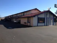 Golden Hills Motel