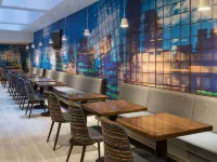 Fairfield Inn & Suites by Marriott New York Manhattan/Central Park Các khách sạn gần Điểm tổ chức âm nhạc Terminal 5