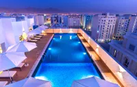Centara Muscat Hotel Oman - piscina