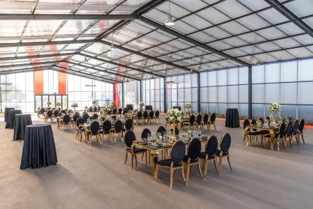 Park Inn by Radisson Polokwane Отели рядом с достопримечательностью «Peter Mokaba Stadium»