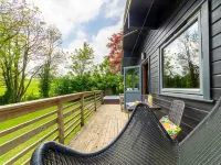 Lodge 4 Hot Tub - Chalets
