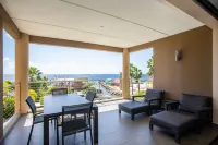 The Beach House Hotels in Willemstad