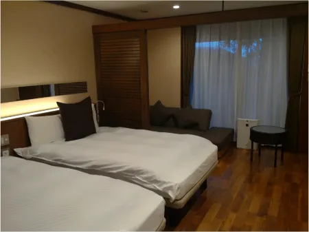 Shonan Ova Отели рядом с достопримечательностью «Сарусима»