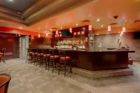 Best Western Premier Denham Inn  Suites - bar