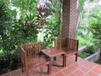 The Park Drive-Thru Check-in Resort Hotel a Rangsit