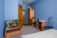 Mirazh Hotel