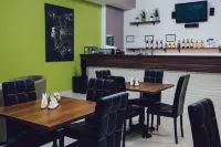 Lastochka Hotel