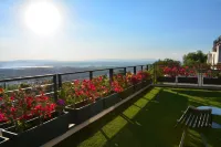 ILO ROJO HOTEL BOUTIQUE Отели в г. 