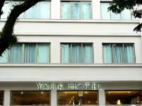 هوتل يورك فنادق في بتروبوليس