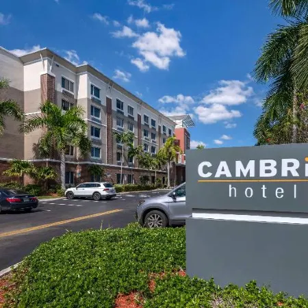 Cambria Hotel Ft Lauderdale, Airport South & Cruise Port