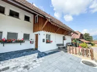 ARN's Dachstudio Hotels in Wangen District