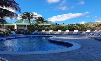 Orient Beach Hotel