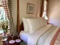 Spring Hill Inn Hotel dekat Gay City State Park