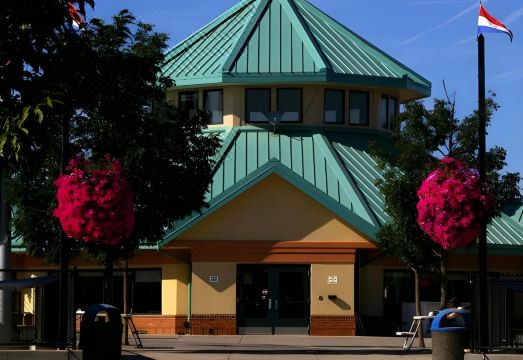 1. 레지던스 인 포..