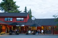 Parklands Motorlodge & Holiday Park Отели в г. 