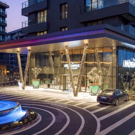 Mövenpick Living Istanbul Camlivadi Отели рядом с достопримечательностью «Торговый центр Axis Istanbul»