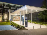 Novotel Resort & Spa Biarritz Anglet Hotels near Eglise Saint-Leon.