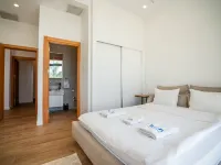 B34-2 the Resort Apartment with Pool View Hotels in Akanthou
