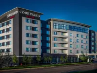 Courtyard Winnipeg Airport Hotels near Winnipeg James Armstrong Richardson International Airport