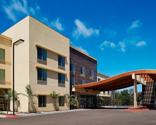 Fairfield Inn & Suites San Diego Carlsbad Hotels in Carlsbad