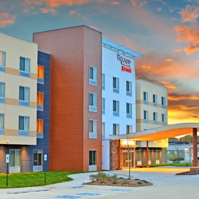 Fairfield Inn & Suites Omaha Northwest Hotels near Heron Haven