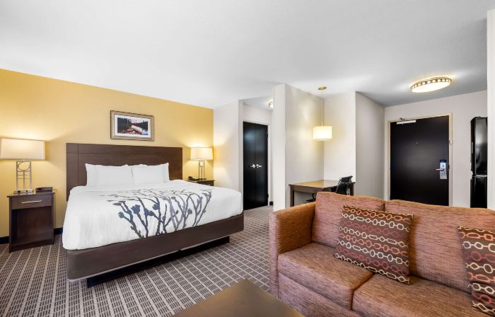 Sleep Inn & Suites West-Near Medical Center