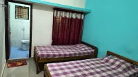 Donna Lodge Hotels in Kollur