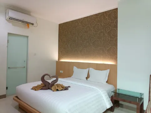 The Cabin Hotel Wirobrajan