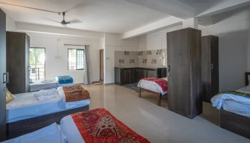 De Lavender AC Hostel Hotels in Cola