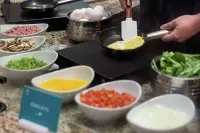 Embassy Suites by Hilton Chattanooga Hamilton Place - breakfast