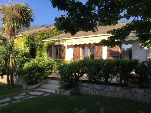 COMFORTABLE HOUSE IN THE HEART OF THE VINEYARDS of Patrimonio Hotel a Patrimonio