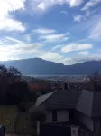 Grand Appartement Avec vue sur lac et Proche Montagne , Idéal Pour une Famille