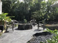 Kona Awesome Tropical PoolCottage/AC/GreatLocation 파인 트리스 서핑 비치 주변 호텔
