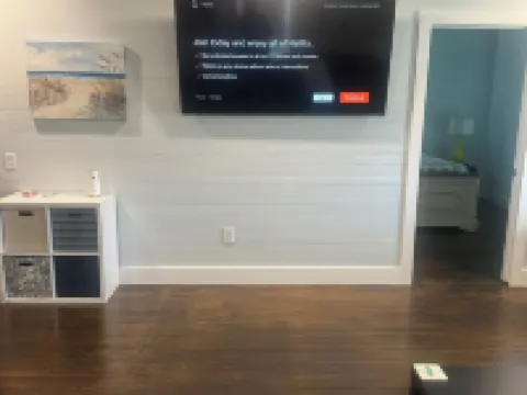 Downtown Dream-Renovated historic 1930s house-walking distance to DT Carrabelle! Hotels in Carrabelle