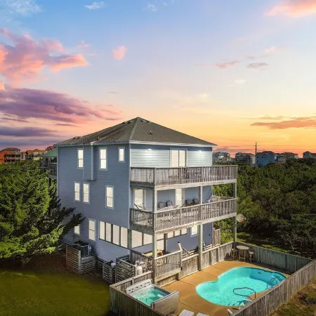 Welcoming Beach House with Private Pool and Hot Tub