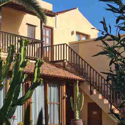 A cozy blend of tranquility, beauty and functionality Hotel Exterior
