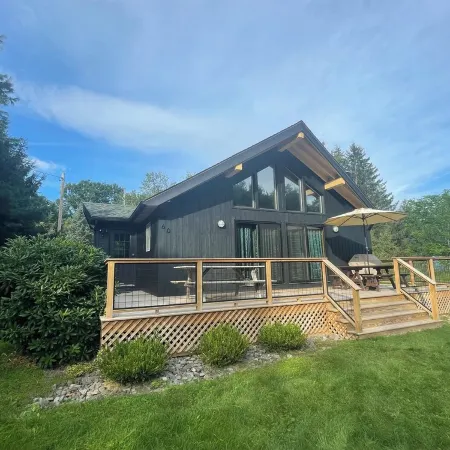 Private Chalet less than 1 mile to Ski Resort