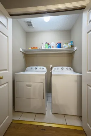 Cheerful 2 Bedrooms 2 Full Bathrooms Duplex Отели в г. Себастиан Каунти