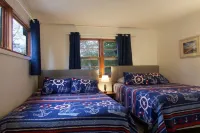 3BR Cabin on the Lake with Beach and Boat Dock in Protected Channel