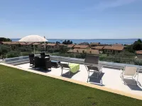 VILLA ANDREA with swimming pool Hotel a Bardolino